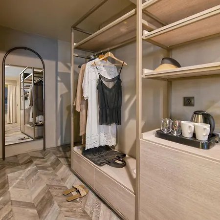 מלון Bueyuek (adults Only) 4*